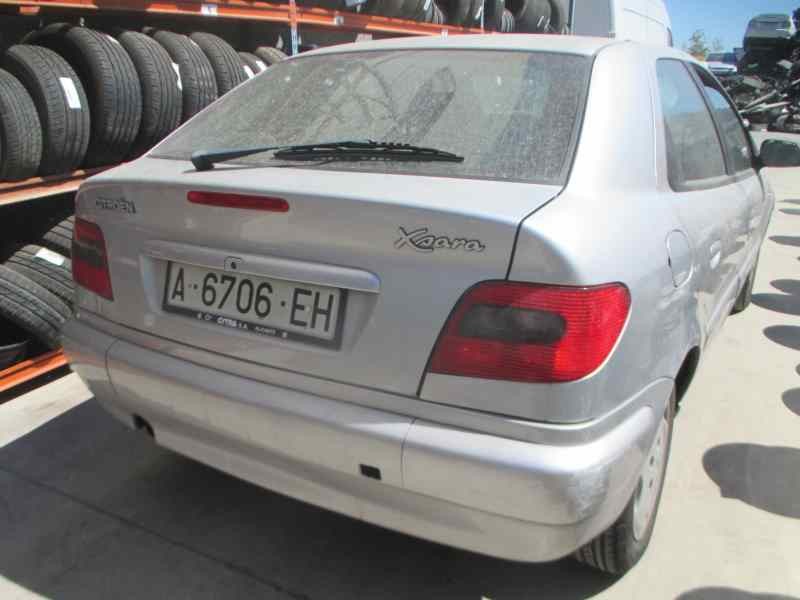 citroën xsara berlina del año 2000