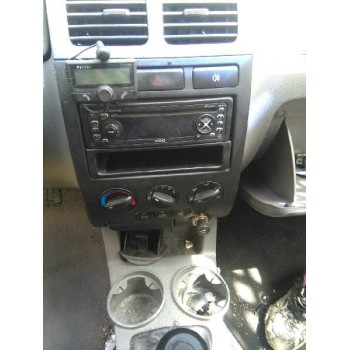 kia rio del año 2003