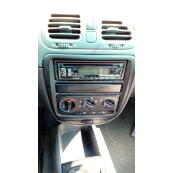 daewoo nubira berlina del año 1999