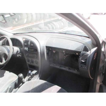 citroën xsara berlina del año 2000