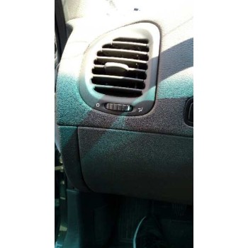 daewoo nubira berlina del año 1999