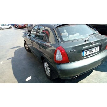 daewoo nubira berlina del año 1999