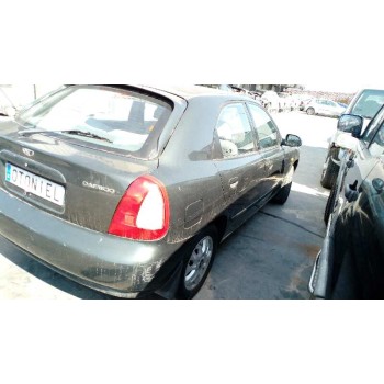 daewoo nubira berlina del año 1999