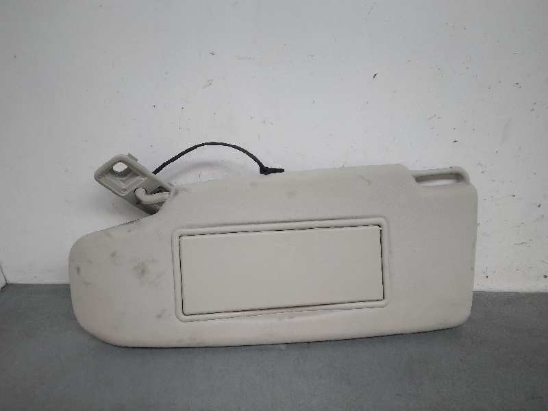 Recambio de parasol izquierdo para volvo v40 inscription referencia OEM IAM  CON LUZ 