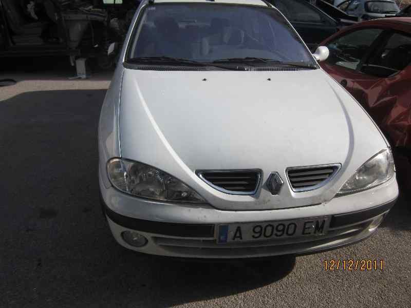 renault megane i classic (la0) del año 2000