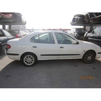 renault megane i classic (la0) del año 2000