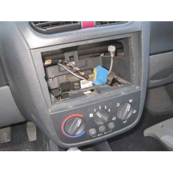 opel corsa c del año 2002