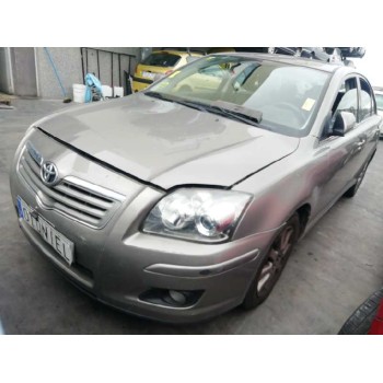 toyota avensis berlina (t25) del año 2007