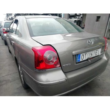toyota avensis berlina (t25) del año 2007