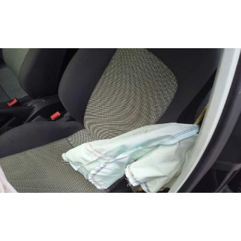 seat ibiza (6j5) del año 2010