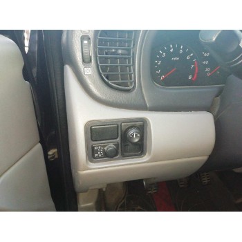 nissan almera (n16/e) del año 2000