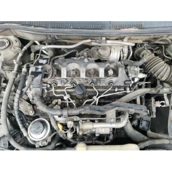 toyota avensis berlina (t25) del año 2007