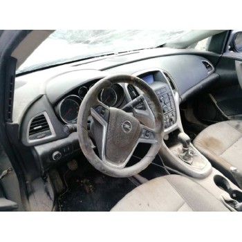 opel astra j lim. del año 2010