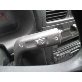 volvo v40 familiar del año 2000