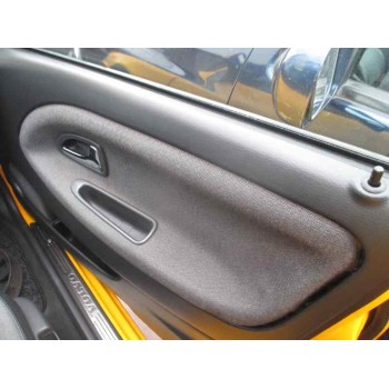 volvo v40 familiar del año 2000