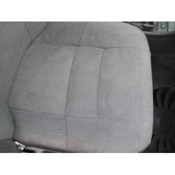 volvo v40 familiar del año 2000