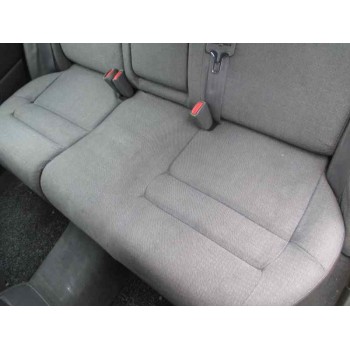 volvo v40 familiar del año 2000