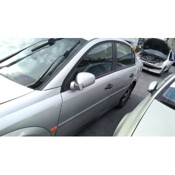 opel vectra c berlina del año 2003