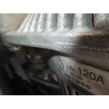 volvo v40 familiar del año 2000