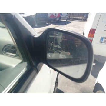 nissan serena (c23m) del año 2003