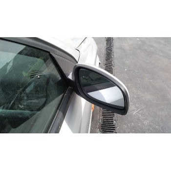 opel vectra c berlina del año 2003