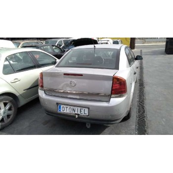 opel vectra c berlina del año 2003