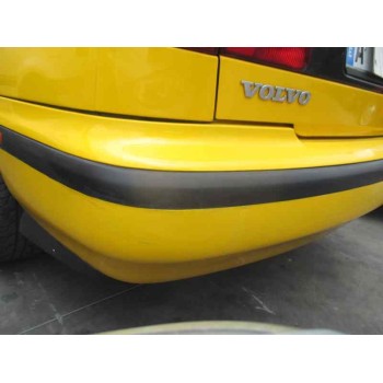 volvo v40 familiar del año 2000