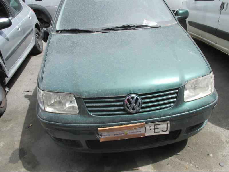VOLKSWAGEN POLO BERLINA (6N2)