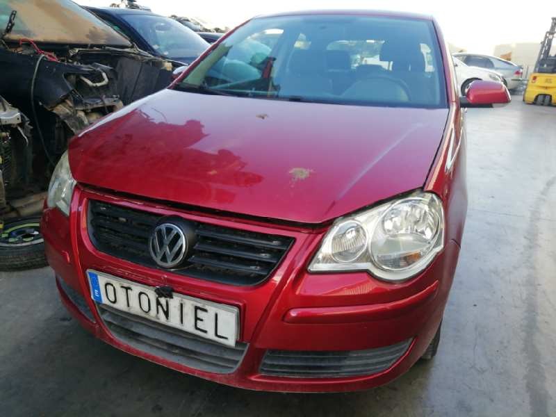 VOLKSWAGEN POLO (9N3)