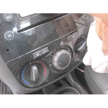 opel corsa d del año 2014