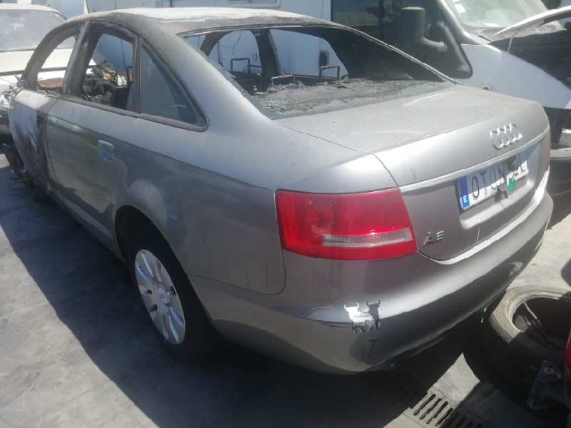 AUDI A6 BERLINA (4F2)