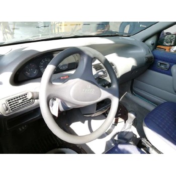 fiat punto berlina (176) del año 1996