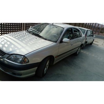toyota avensis berlina (t 22) del año 2000