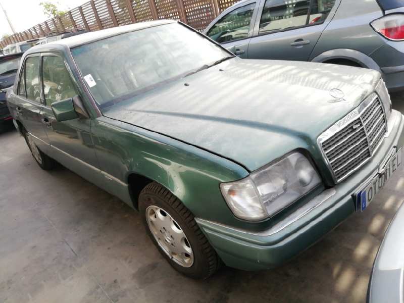 mercedes-benz clase e (w124) berlina del año 1994