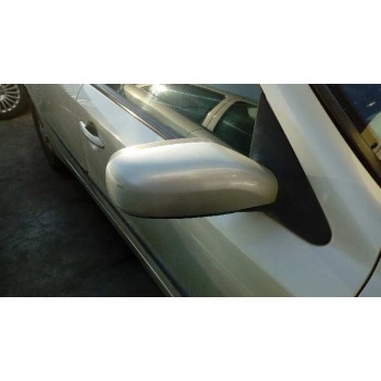 renault laguna ii (bg0) del año 2001