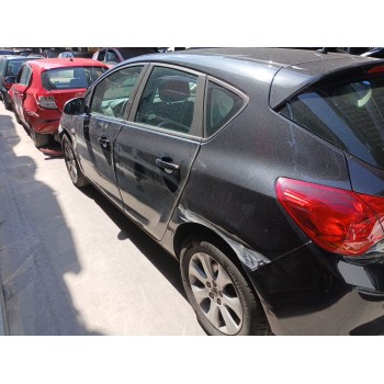 opel astra j (p10) del año 2014