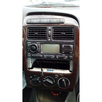 toyota avensis berlina (t 22) del año 2000