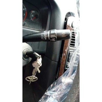 toyota avensis berlina (t 22) del año 2000