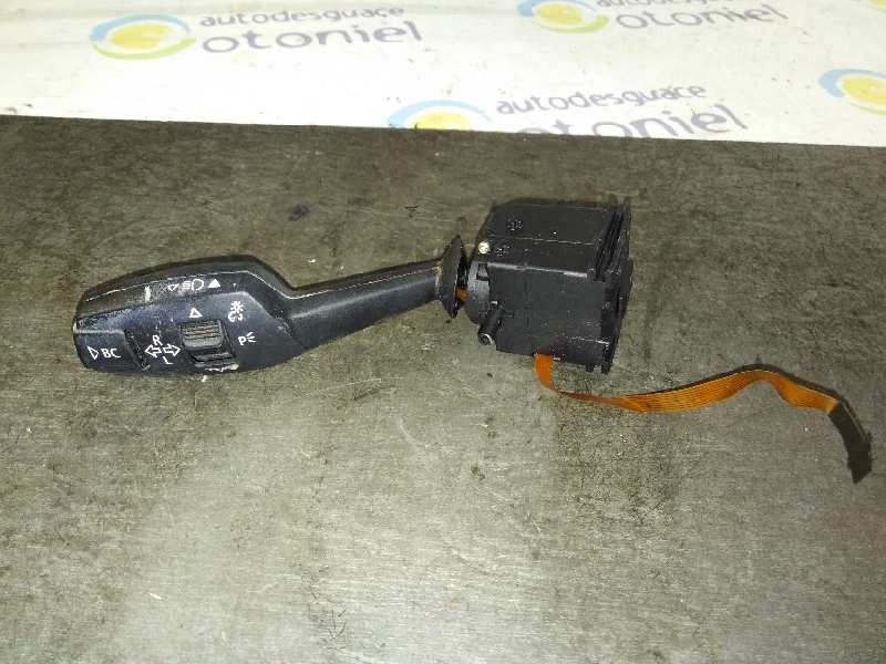 Recambio de mando intermitentes para bmw serie 1 berlina (e81/e87) 118d referencia OEM IAM 01108100  
