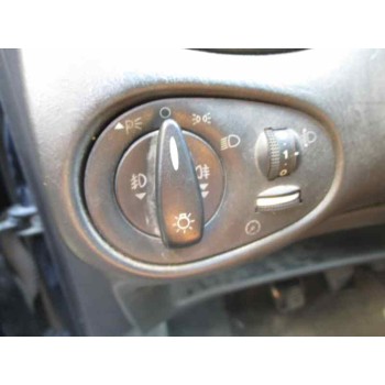 ford focus berlina (cak) del año 2003