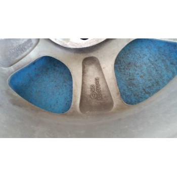 toyota avensis berlina (t 22) del año 2000