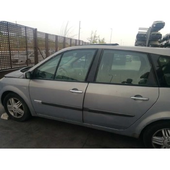 renault grand scenic del año 2005