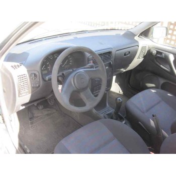 volkswagen polo berlina (6n1) del año 1998