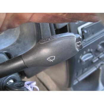 volkswagen polo berlina (6n1) del año 1998