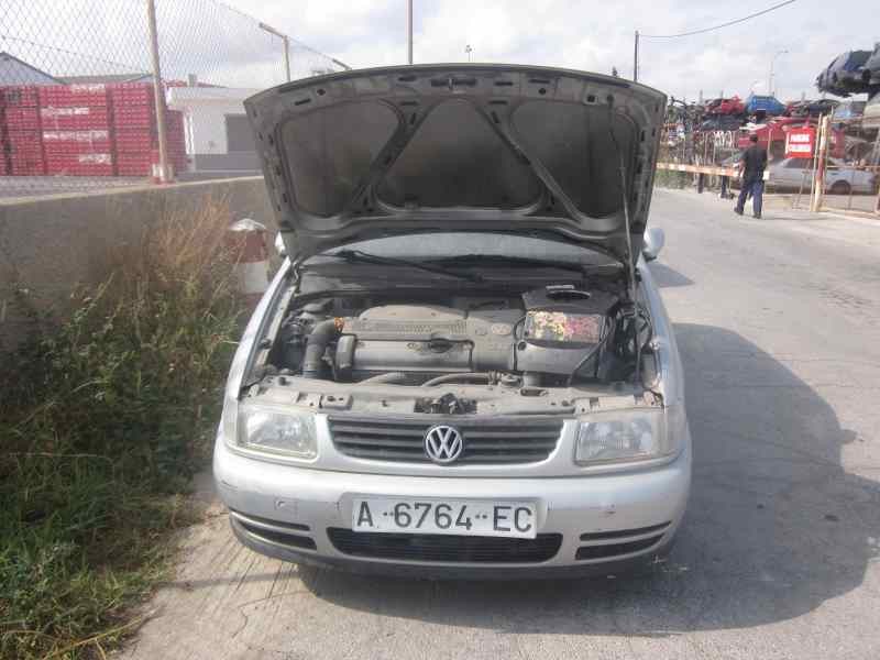 volkswagen polo berlina (6n1) del año 1999