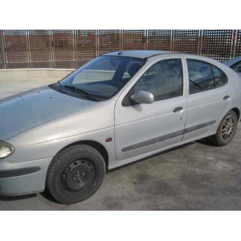 renault megane i fase 2 berlina (ba0) del año 2001