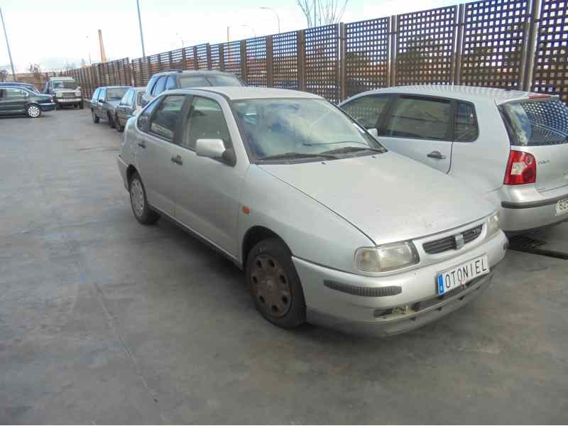 seat cordoba berlina (6k2) del año 1998