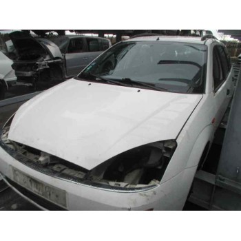 ford focus berlina (cak) del año 2001
