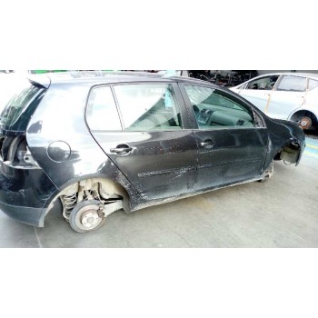 volkswagen golf v berlina (1k1) del año 2004