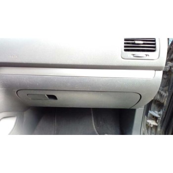 volkswagen golf v berlina (1k1) del año 2004